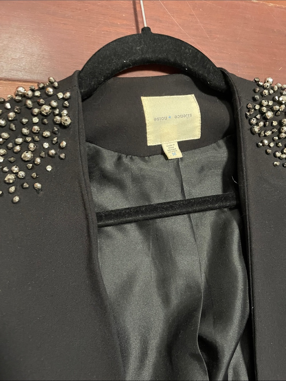 blazer silence and noise medium